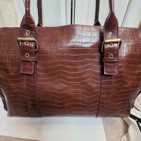 Bueno Large Overnight Leather Crocodile Print Travel Bag - Picture 4 of 12